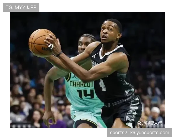 NBA激战：马刺第三节发力拉开比分，末节前领先15分